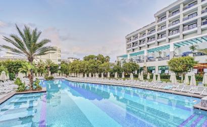 Seaden Valentine Resort & Spa