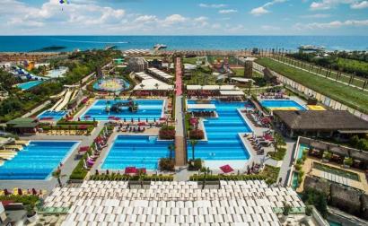 Hotel Aska Lara