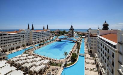 Titanic Mardan Palace