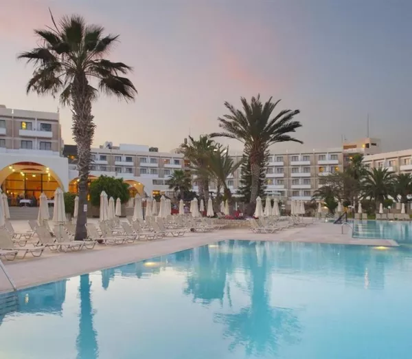 Louis Phaethon Beach