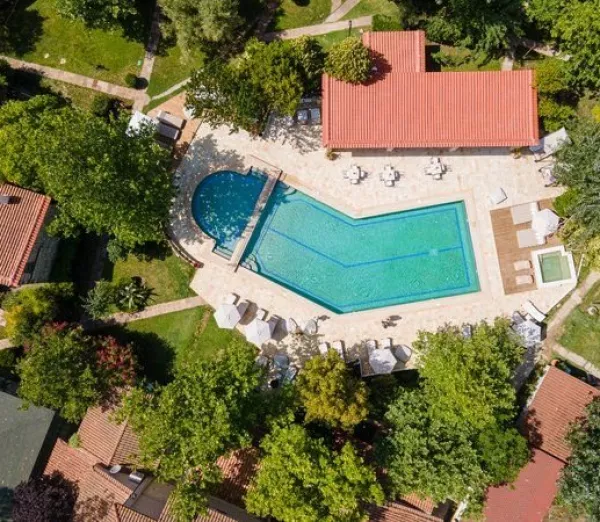 Petrino ECO Village