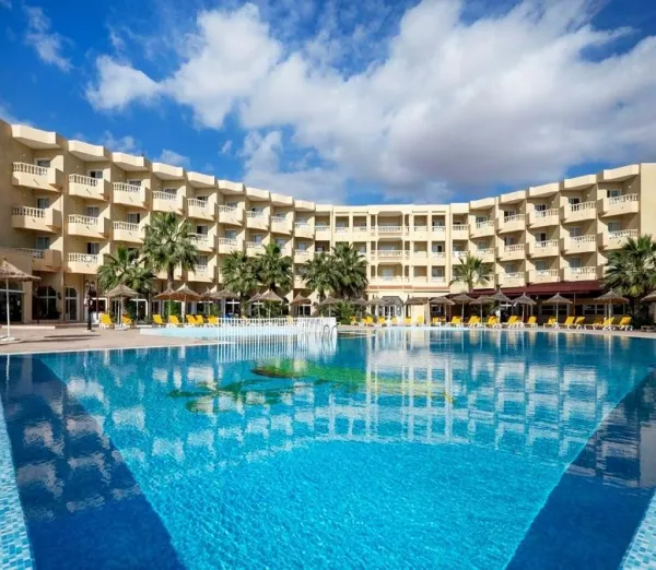 Houda Yasmine Hammamet