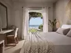 Hotel The Bay & Suites